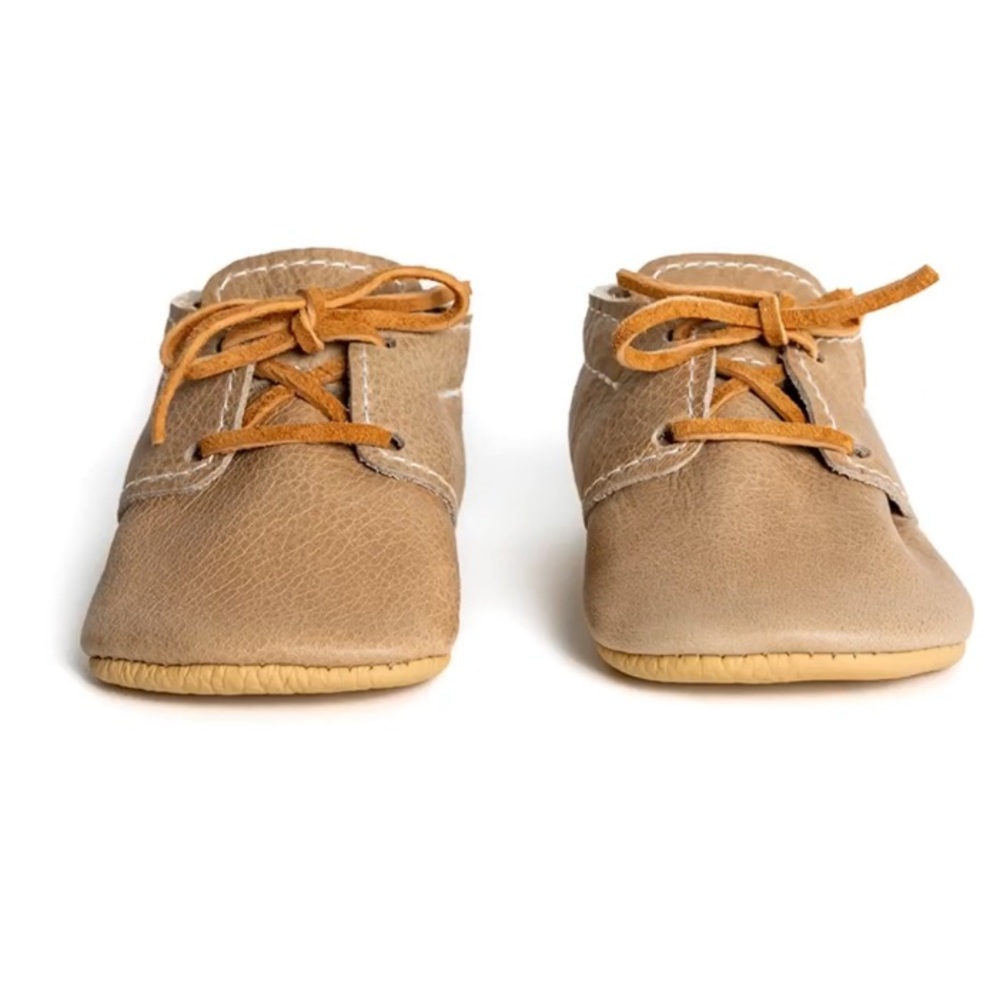 Nomies Weathered Stone Leather Sneaker